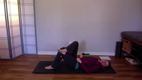 Knees: Nourishing Relaxation